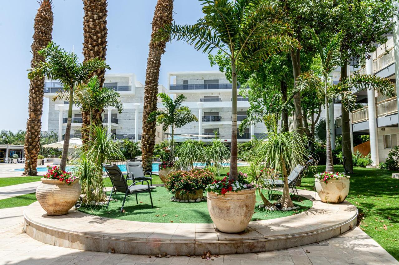 דירת גן פונה לבריכה - Pool Garden View Eilat Leilighet Eksteriør bilde